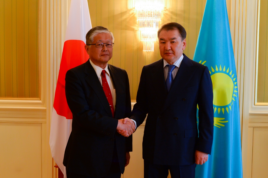 Председатель Верховного Суда РК Кайрат Мами принял Посла Японии в Казахстане г-на Масаёси Камохара.