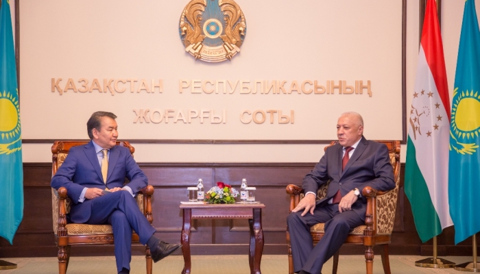 Председатель Верховного Суда Казахстана провел двухсторонние встречи с участниками ІХ-го заседания председателей Верховных судов государств-членов ШОС