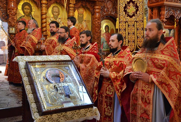 Выпускникам Алма-Атинской семинарии вручены дипломы