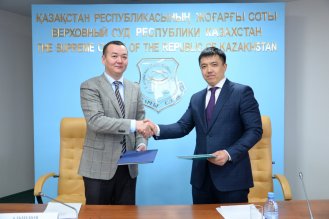 Подписан Меморандум о сотрудничестве Верховного Суда РК и Народного Банка