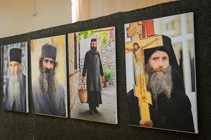 В Алматы открылась выставка греческого фотографа К. Асимиса «Наш Афон»