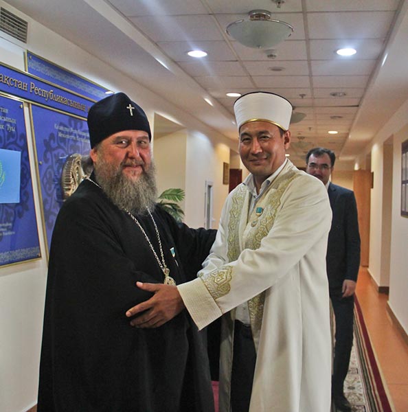 Глава Православной Церкви Казахстана награжден государственной юбилейной медалью «20-летие Ассамблеи народа Казахстана»
